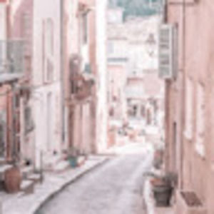 Meet your Posher, Mia